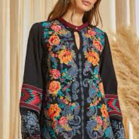 Anthropologie Savanna Jane Black Cotton Long Sleeve Blouse Colorful Embroidery - Picture 2 of 10